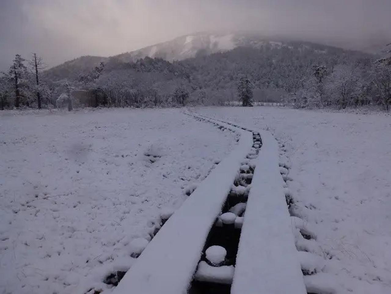 尾瀬ヶ原も雪景色となりました