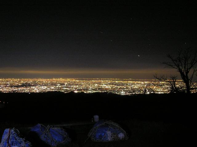 蛭ヶ岳山荘からの夜景。今の季節は夜景がとてもキレイです 