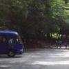 晴天の日は心地よい登山日和。韮崎駅→瑞牆山荘間を往復しているバスも忙しそうです。