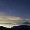 24:30ごろ山荘から撮影した夜空です。オリオン座が見えました。防寒着を持って、星空観察にお越しください。