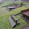 台風通過後　山荘前のベンチがひっくり返ってました