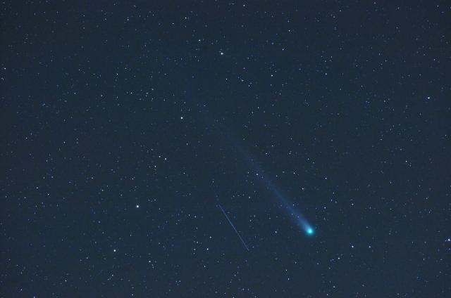ラブジョイ彗星と人工衛星