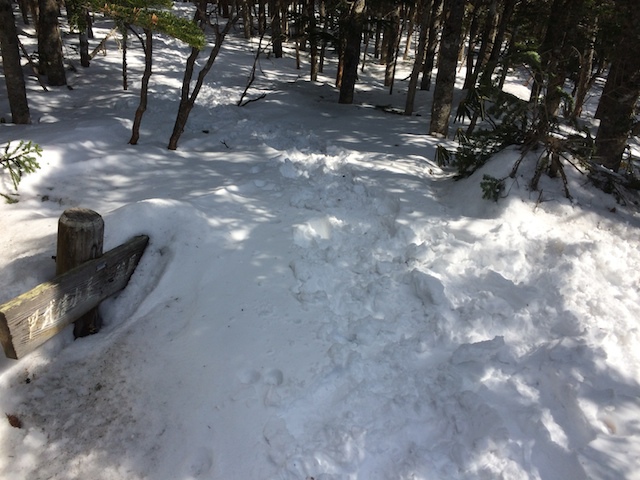 木賊山辺りで積雪2m