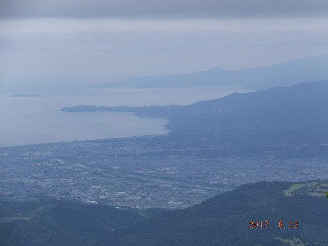 大倉尾根から見る、伊豆半島・真鶴半島・初島