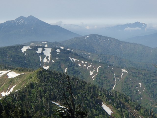 燧ケ岳と至仏山の展望