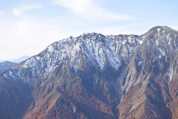 谷川岳登山指導センターから谷川岳 一ノ倉沢の情報 登山指導センターは11 30で今 年12月01日 Yamakei Online 山と溪谷社
