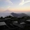 富士山と滝雲