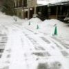 黒森から山荘までの車道は除雪してありますが、全域凍結しています。