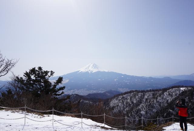 三つ峠山頂からの富士山