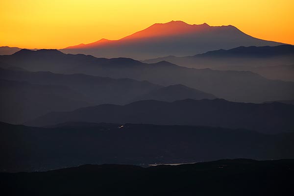 日没後の御嶽山