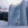 赤岳鉱泉前の人工氷壁「アイスキャンディ」　順調な凍結です。今度の土曜日午前中にオープン予定。