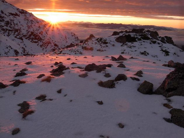 中白峰山頂付近での、素晴らしい夕陽