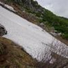 駒飼之池～濃ケ池登山道に30mほどの雪渓あり。19日に滑落事故あり注意。