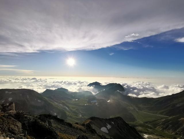 雄山からの眺む雲海(2020.08.21　立山室堂山荘 )