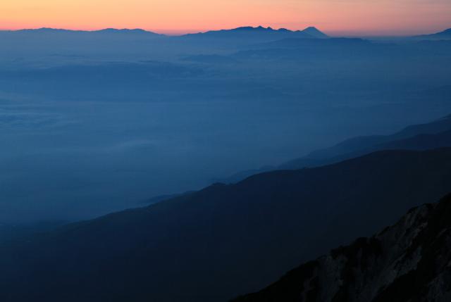 黎明の蒼い富士山 