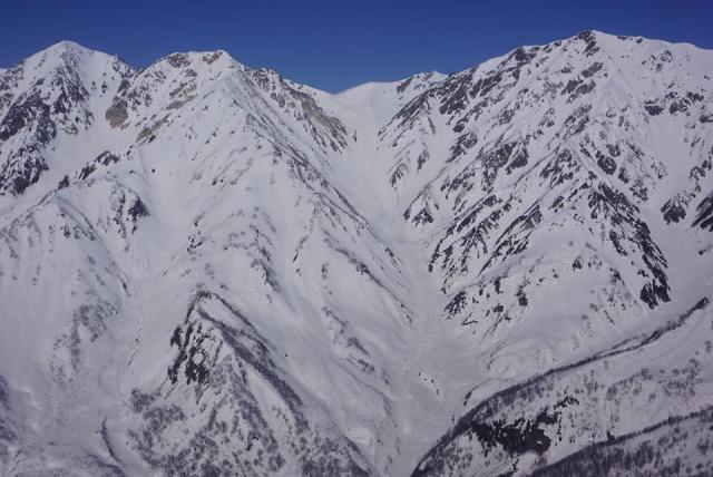 ヘリコプターからの白馬三山と白馬大雪渓