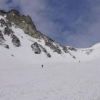 GW最終日、日帰りの登山者・スキーヤーが大雪渓を登っていきます。葱っ平・小雪渓付近はメイストームで降り積もった新雪でもぐって大変そうでした。