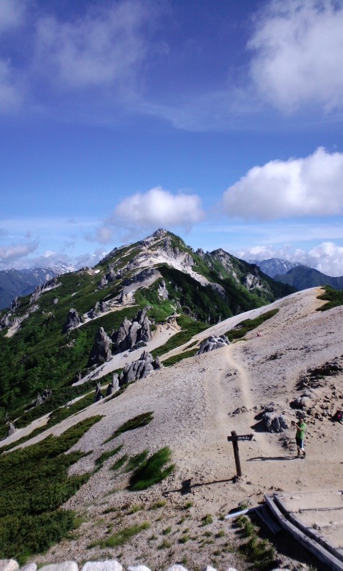 燕岳に登ってきました。最高の天気で景色に満足しました 