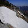こちらの雪渓が一番いやらしく残っている千丈乗越から少し先の雪渓です。10mほどのトラバース。