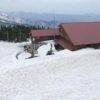 山荘周辺ではまだ、約210cmの積雪 
