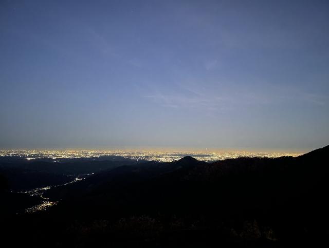 この時期ならではの絶景　東京、埼玉、神奈川の夜景と星空のコンビネーションを楽しむことが出来ます
