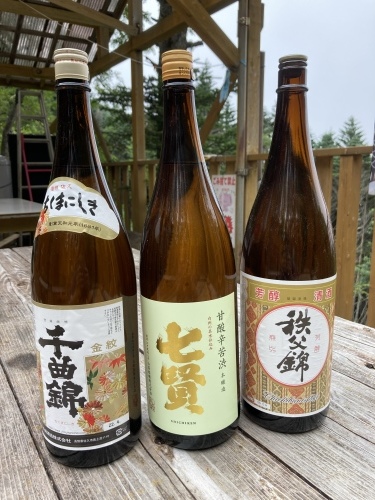 8月1日は「水の日」甲武信ヶ岳にある3水源に感謝を込めて、3種類の日本酒の飲み比べ！（1合500円）。