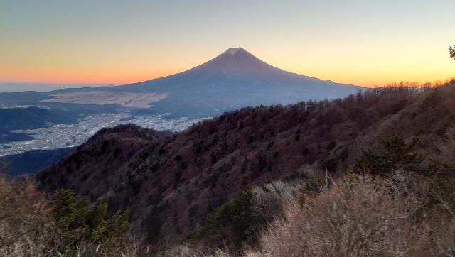 富士山の様子(2020.12.22　三つ峠山荘)