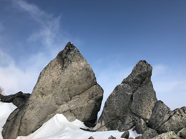 小屋～山頂　甲斐駒ヶ岳独特の石