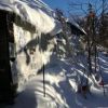 積雪後の小屋前