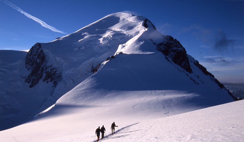 モンブラン登頂のために利用する山小屋が 事前予約制を強化 登頂を計画している登山者は確認を ヤマケイオンライン 山と溪谷社