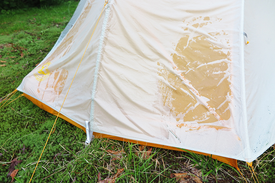 軽さと快適さを両立させたテントを、伝説の池の畔で試す ビッグ 