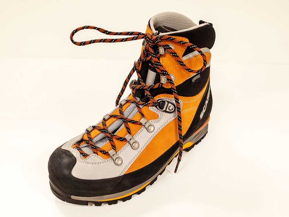 高質で安価 スカルパの登山靴 登山用品