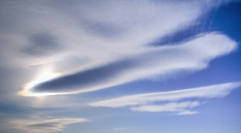 壮大すぎる 笠雲 つるし雲 など山に現れる雲の話 Yamaya ヤマケイオンライン 山と渓谷社