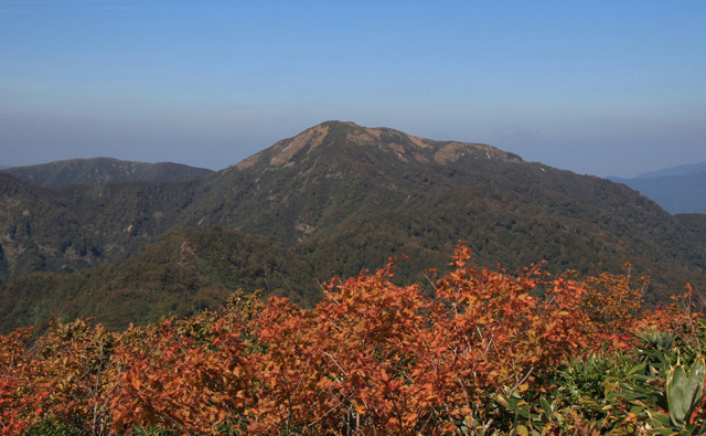 石川県と福井県の県境にある大長山