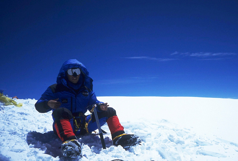 K2山頂の山野井泰史