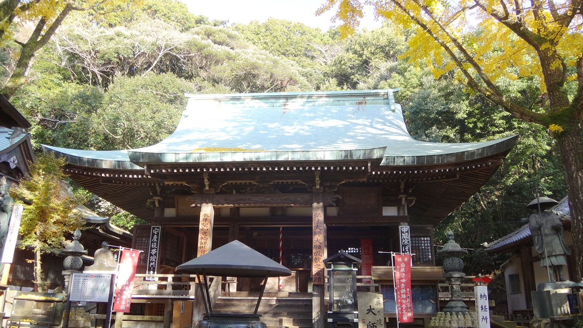 和気清麻呂が創建したと伝わる、神戸でも屈指の古刹・再度山大龍寺