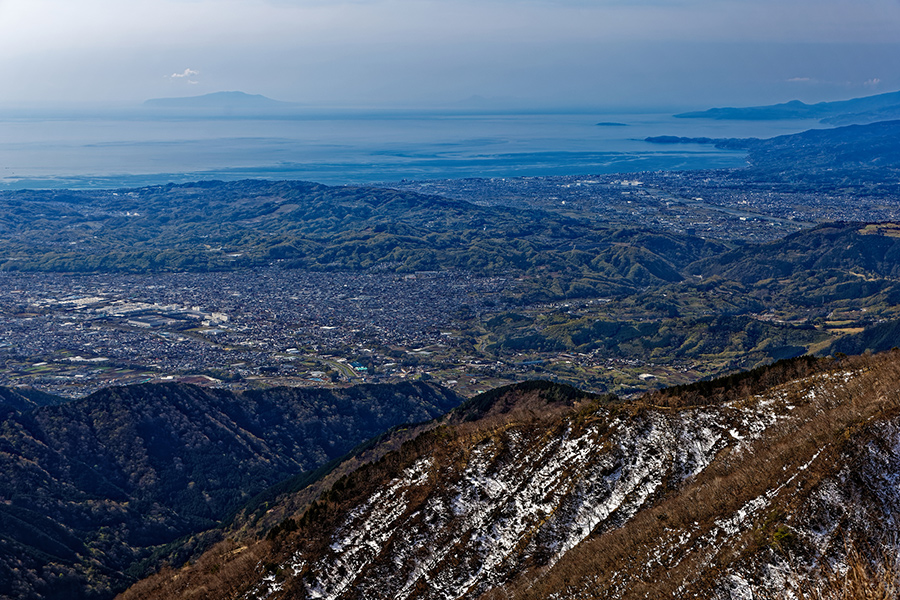 山頂からは相模湾を眺められる