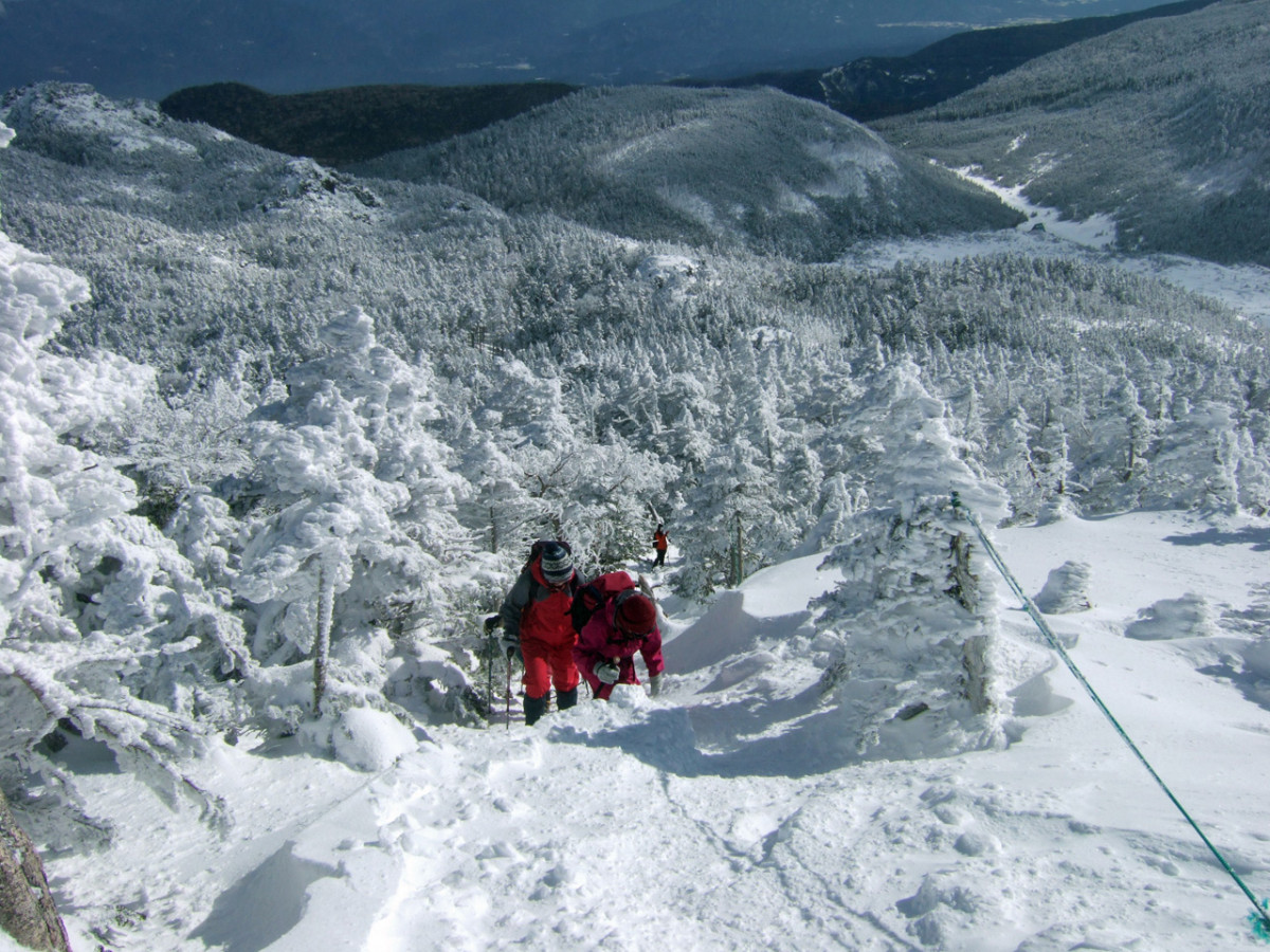 ロープウェイを使って一挙に樹氷の世界へ 初体験の雪山にふさわしい八ヶ岳 北横岳 Yamaya ヤマケイオンライン 山と渓谷社