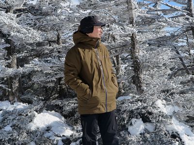 体感気温-20℃の北横岳で、パタゴニアの防風・厚手ダウンジャケットを 