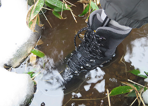 雪を求めて縞枯山。スノーブーツの実力をチェック キーン／デュランドポーラーWP[KEEN Footwear] - 山と溪谷オンライン
